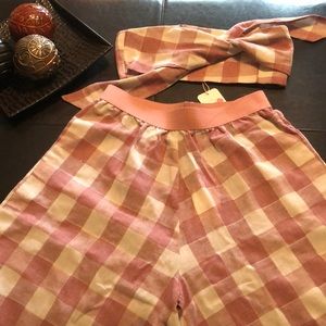 🌸Nice, two piece bandeau & culottes set